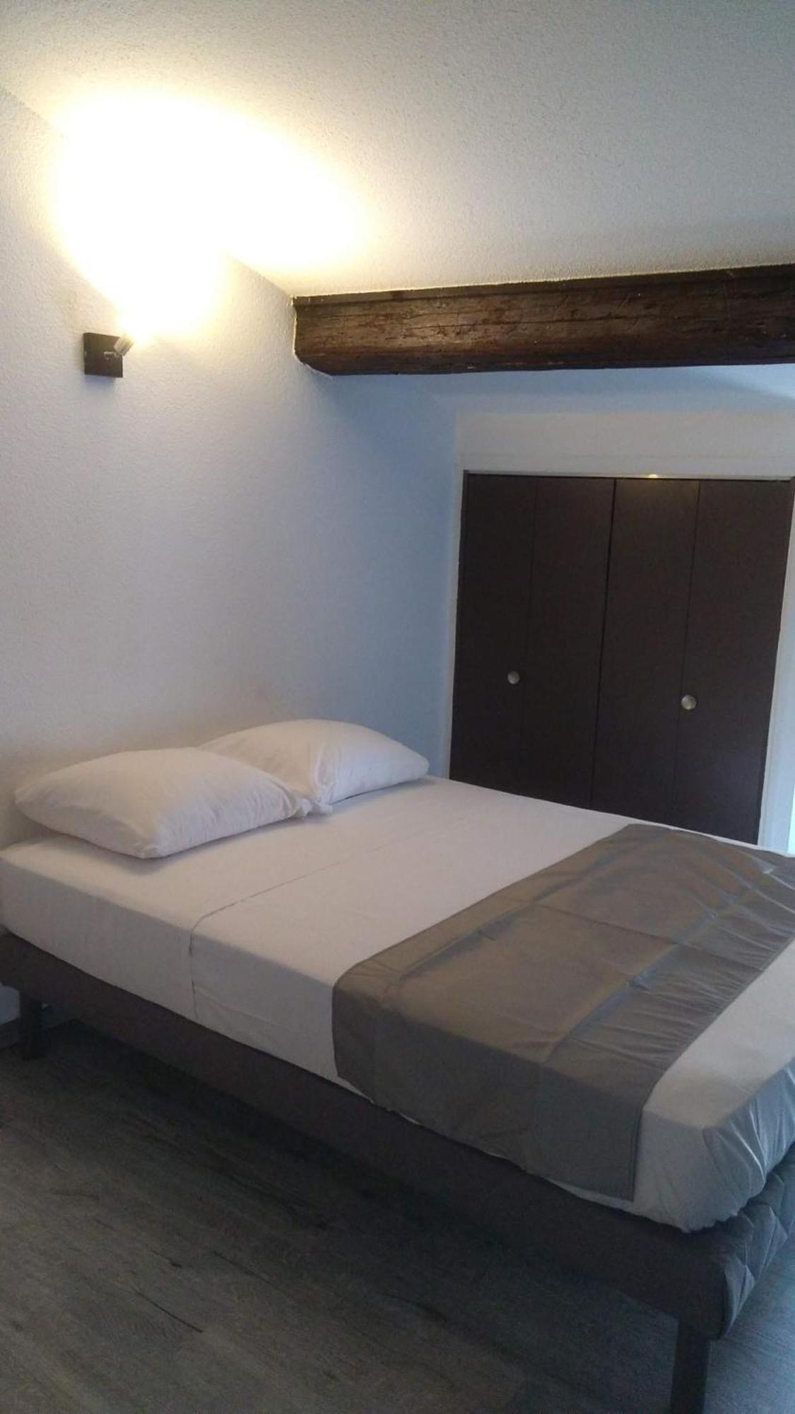 Mauguio Center Hotel Szoba fotó
